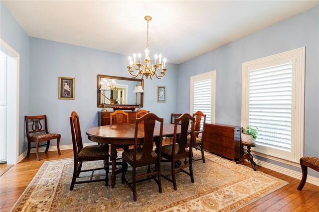 14203 Greenridge Road, Fayetteville, AR 72701
