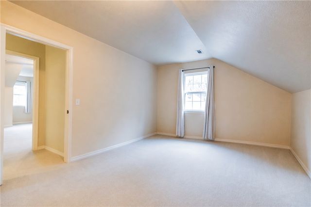 14203 Greenridge Road, Fayetteville, AR 72701