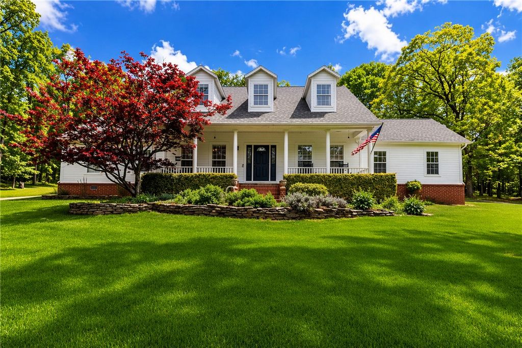14203 Greenridge Road, Fayetteville, AR 72701