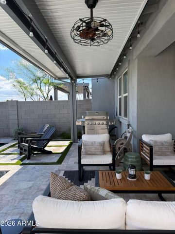 21083 N 58th Way, Phoenix, AZ 85054