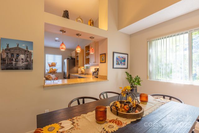 104 Llama Way, Black Mountain, NC 28711