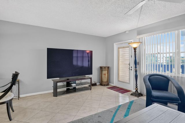 3090 Wolverton E, Boca Raton, FL 33434