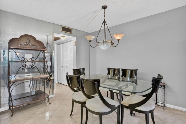 3090 Wolverton E, Boca Raton, FL 33434
