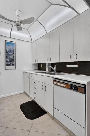 3090 Wolverton E, Boca Raton, FL 33434