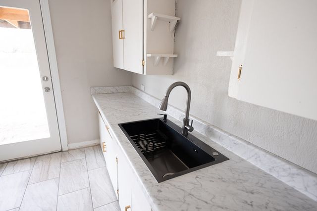 737 Hickory St, Colorado City, TX 79512