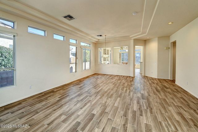 345 W Continental Vista Place, Green Valley, AZ 85614