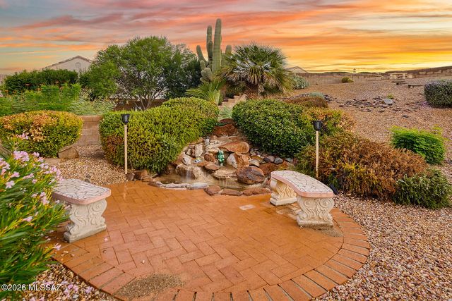 345 W Continental Vista Place, Green Valley, AZ 85614