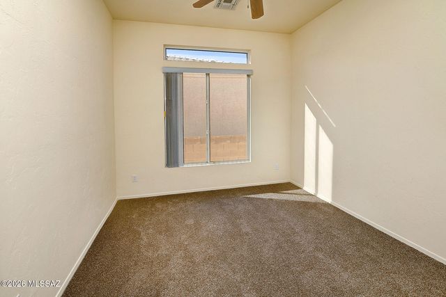 345 W Continental Vista Place, Green Valley, AZ 85614