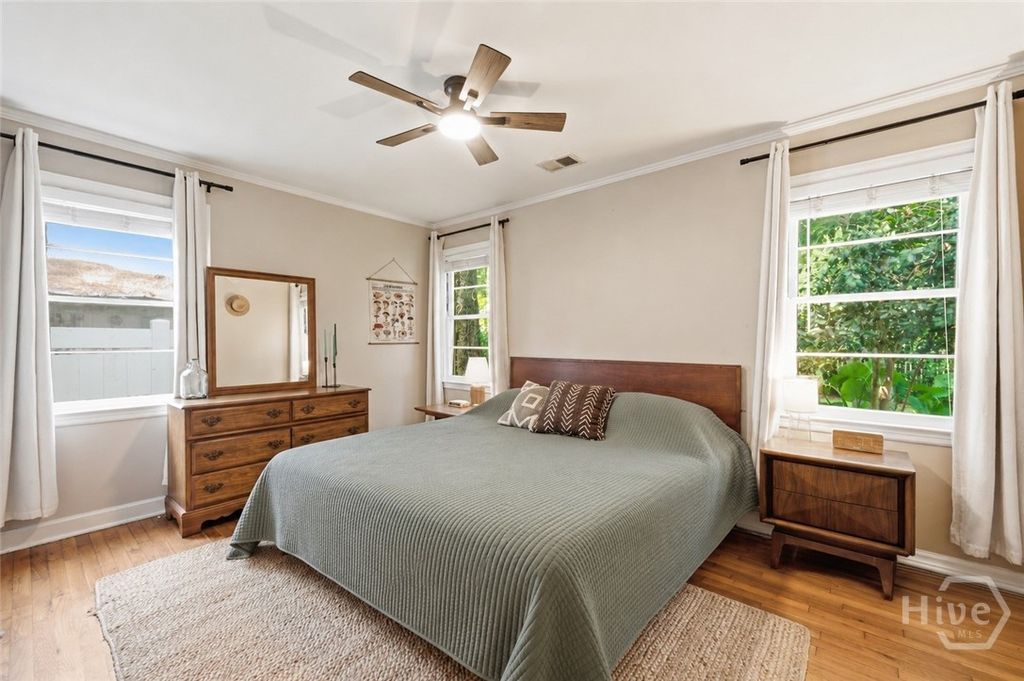 Image 12 of property listing at 2412 E 40th Street, Savannah, GA 31404