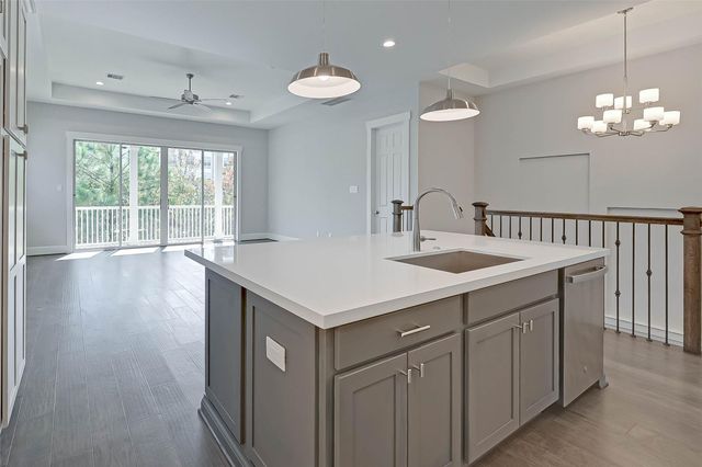 31 Thorpe Lane, Spring, TX 77389