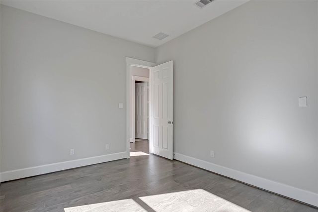 31 Thorpe Lane, Spring, TX 77389