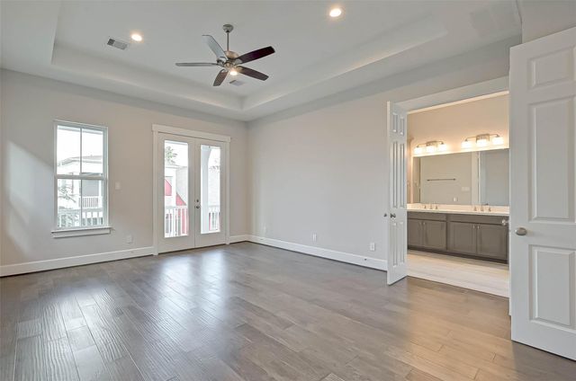 31 Thorpe Lane, Spring, TX 77389