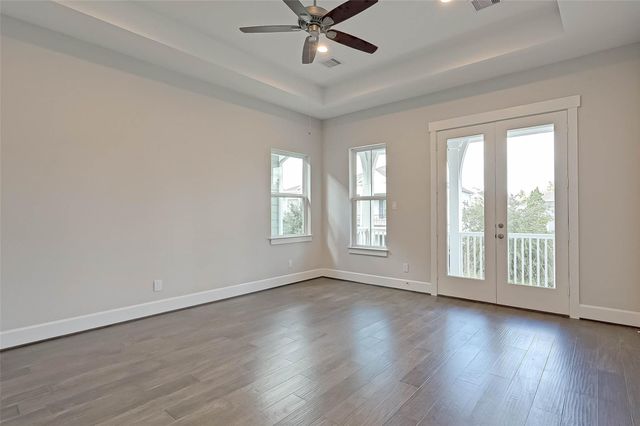 31 Thorpe Lane, Spring, TX 77389