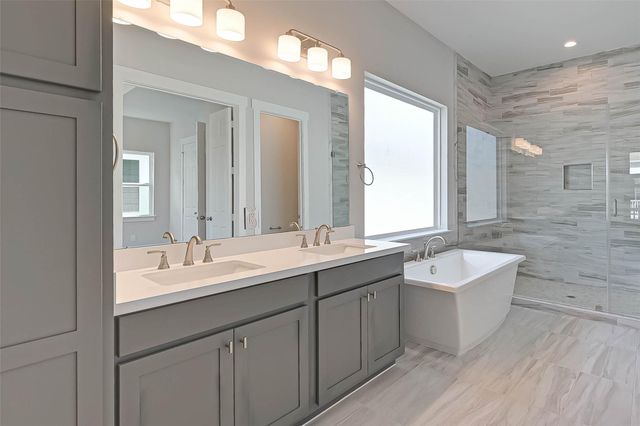 31 Thorpe Lane, Spring, TX 77389