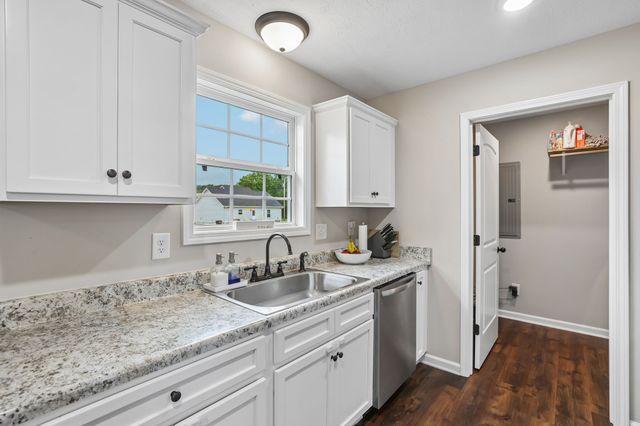 1715 Old Belfast Rd, Lewisburg, TN 37091