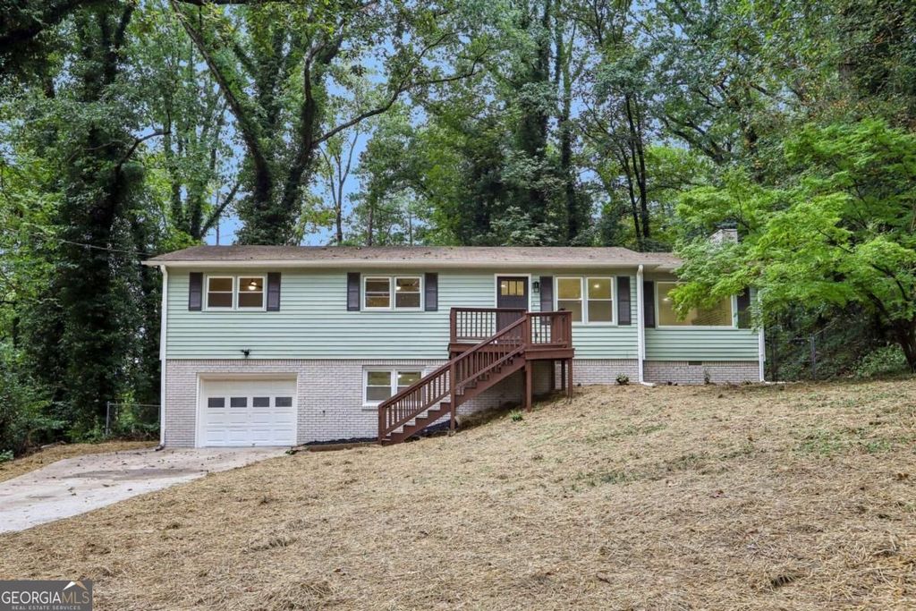 250 King Arthur Drive, Woodstock, GA 30189 — exterior