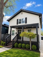 631 Humphrey Avenue, Birmingham, MI 48009