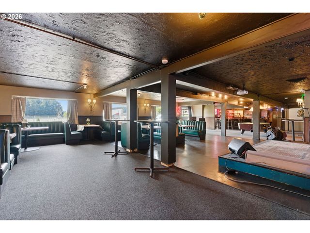 2530 Ne 82ND Ave, Portland, OR 97220