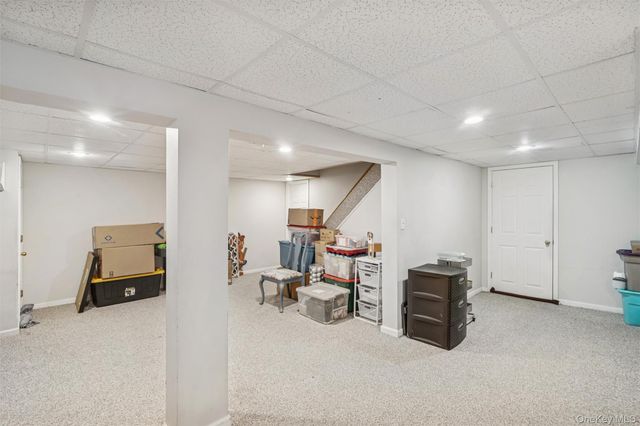 29 Lexington Avenue, West Babylon, NY 11704