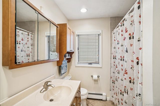 29 Lexington Avenue, West Babylon, NY 11704