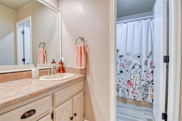 1402 Broad Acres Drive, Norman, OK 73072