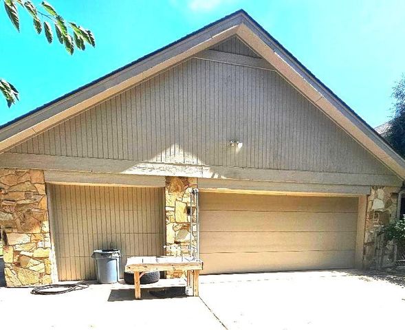 1402 Broad Acres Drive, Norman, OK 73072