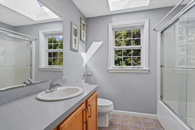 89 Boulder Hill Rd, Holden, MA 01522