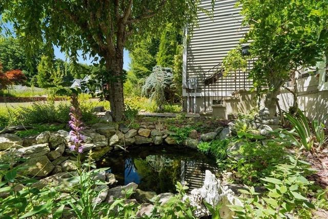 89 Boulder Hill Rd, Holden, MA 01522