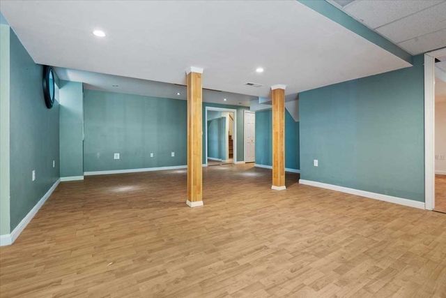 89 Boulder Hill Rd, Holden, MA 01522