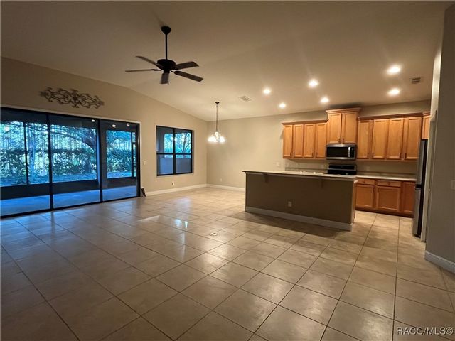 1569 W Caroline Path, Lecanto, FL 34461