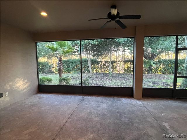 1569 W Caroline Path, Lecanto, FL 34461