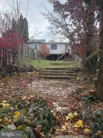 105 S 4TH ST, Minersville, PA 17954