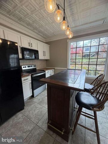 105 S 4TH ST, Minersville, PA 17954