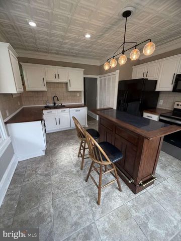 105 S 4TH ST, Minersville, PA 17954