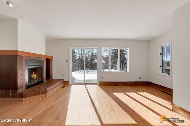 2606 W 30th Avenue, Anchorage, AK 99517