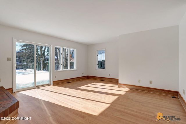 2606 W 30th Avenue, Anchorage, AK 99517