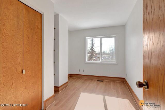 2606 W 30th Avenue, Anchorage, AK 99517