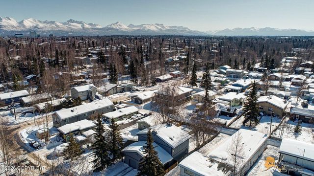 2606 W 30th Avenue, Anchorage, AK 99517