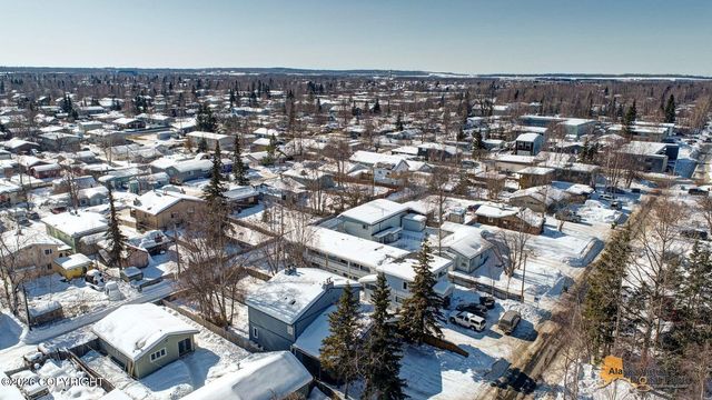 2606 W 30th Avenue, Anchorage, AK 99517