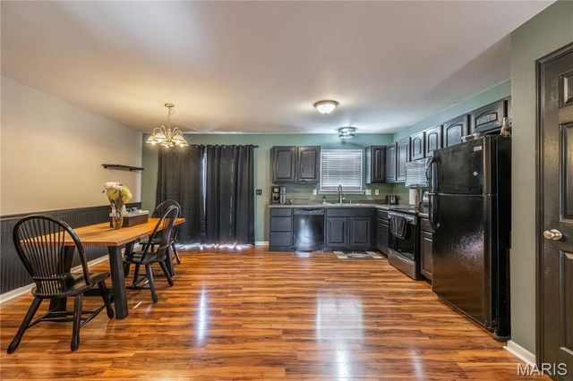 303 Silica Drive, Festus, MO 63028