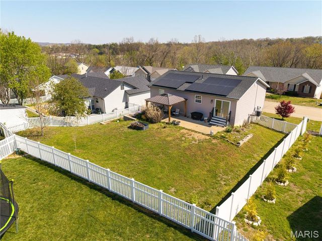 303 Silica Drive, Festus, MO 63028