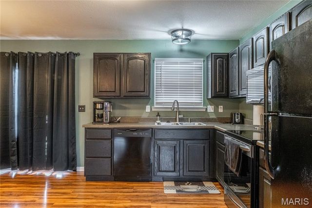 303 Silica Drive, Festus, MO 63028