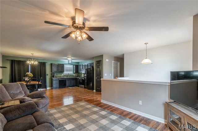 303 Silica Drive, Festus, MO 63028