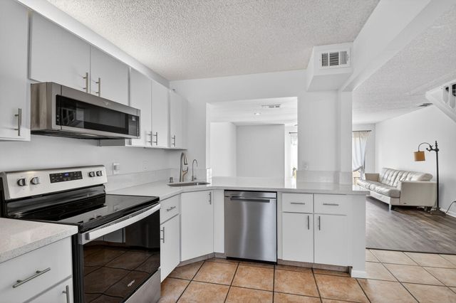 212 Foxtail Drive G, Greenacres, FL 33415