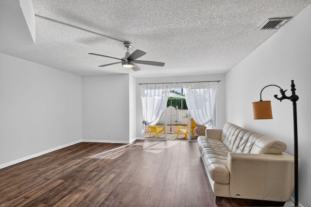 212 Foxtail Drive G, Greenacres, FL 33415