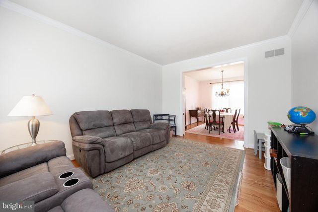 413 BARLOW DR, Coatesville, PA 19320