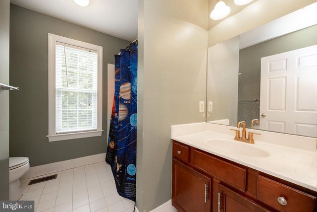 413 BARLOW DR, Coatesville, PA 19320