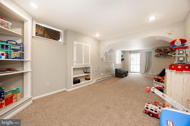 413 BARLOW DR, Coatesville, PA 19320