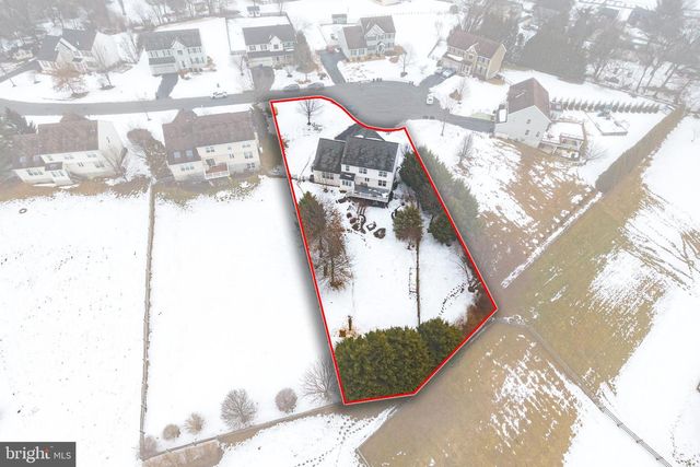 413 BARLOW DR, Coatesville, PA 19320