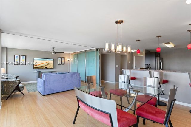 340 Sunset Dr 1404, Fort Lauderdale, FL 33301